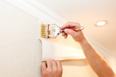 Pose de papier peint à Broué — revêtements muraux et toiles de verre